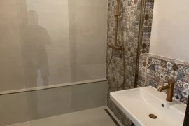 Modernizácia Kúpeľne a WC v Novostavanom Byte – Skalická Cesta, Bratislava