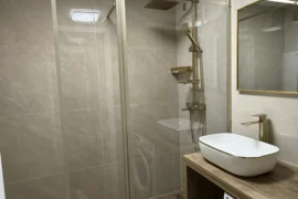 Interiérová Rekonštrukcia Kúpeľne a WC – Palkovičova 7, Bratislava